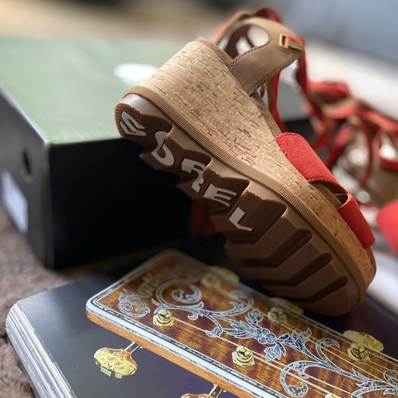 Sorel Joanie II Hi Ankle Lace Sandal - Picture 12 of 14